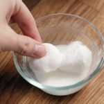 11_ingenious_home_remedies_that_can_help_you_get_rid_of_under_eye_puffiness_or_eye_bags_1523449218