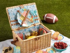 Plan the Perfect Picnic With This Checklist