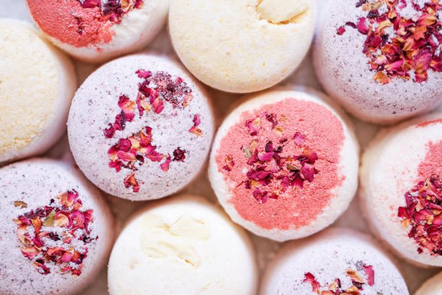 DIY bath bombs